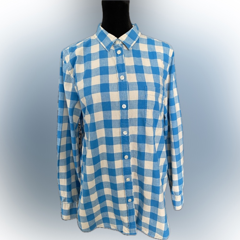 J. Crew Boy Fit Button Up Cotton Shirt - Size Medium - EUC